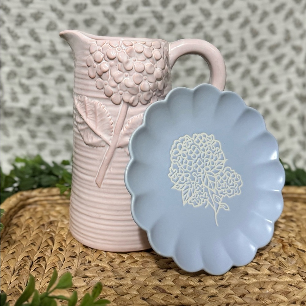 Pastel Pink and lilac Drinkware Set with Floral hydrangea design